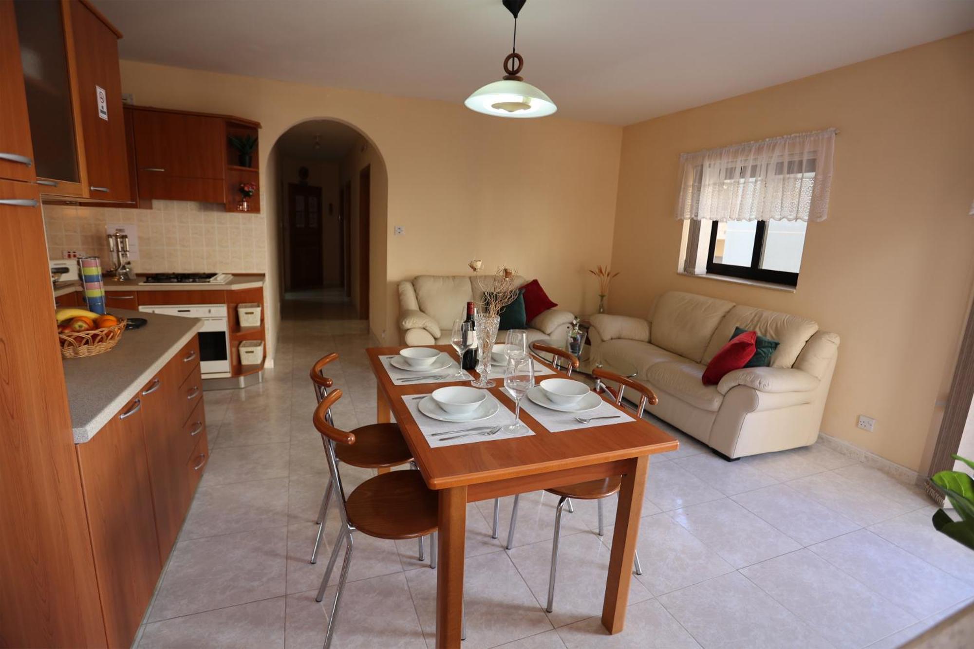 Mayfair Cosy 2br